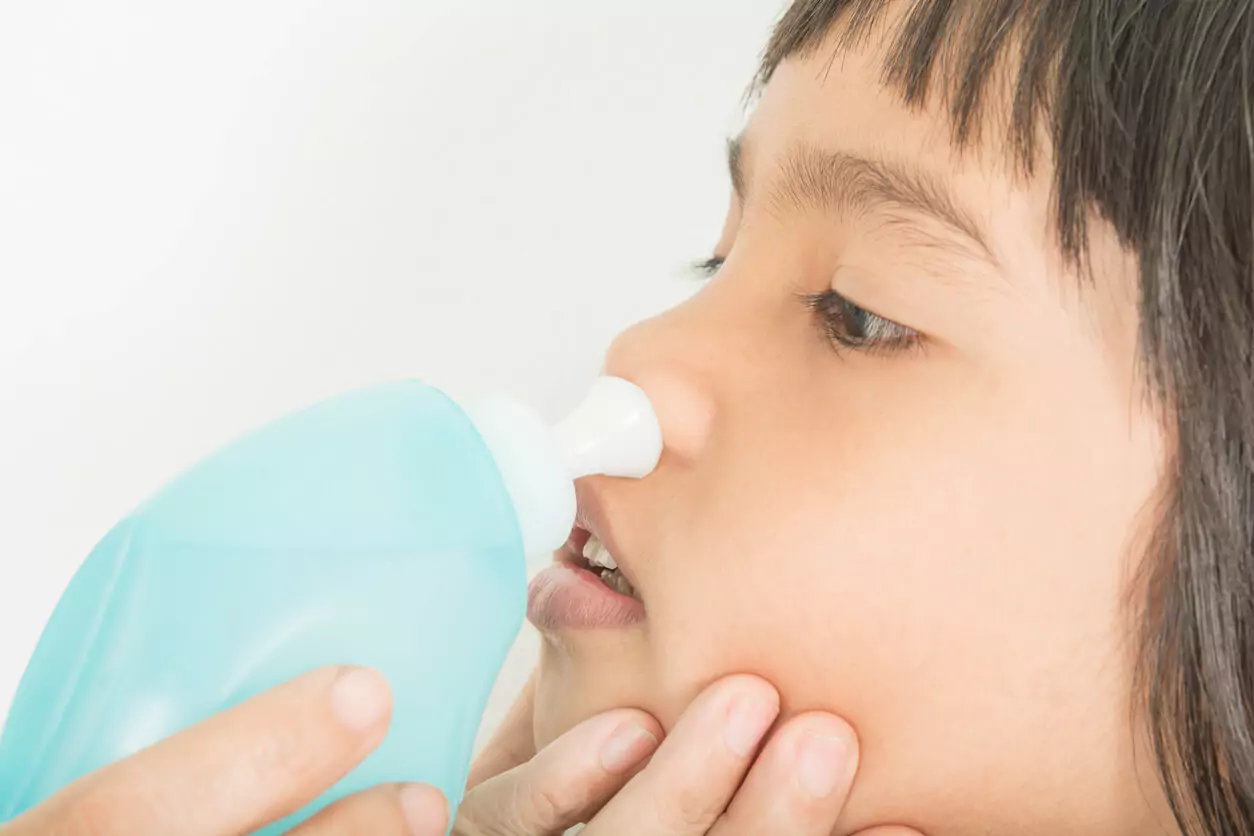Benefícios da lavagem nasal para adultos e crianças