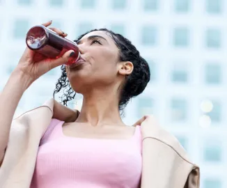 Energético: amigo ou vilão? Descubra o impacto da bebida no seu corpo