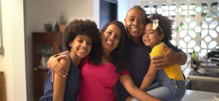 Familia sorrindo