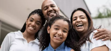Família sorrindo