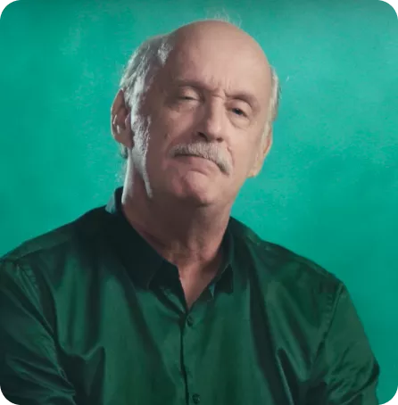 imagem de uma mulher sorrindo