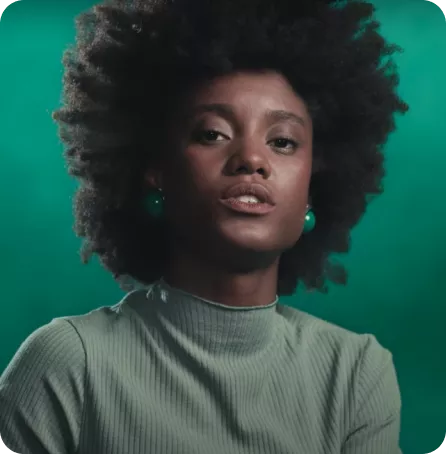 imagem de uma mulher sorrindo