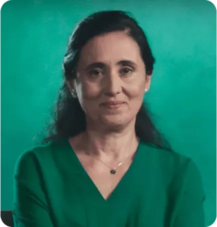 imagem de uma mulher sorrindo